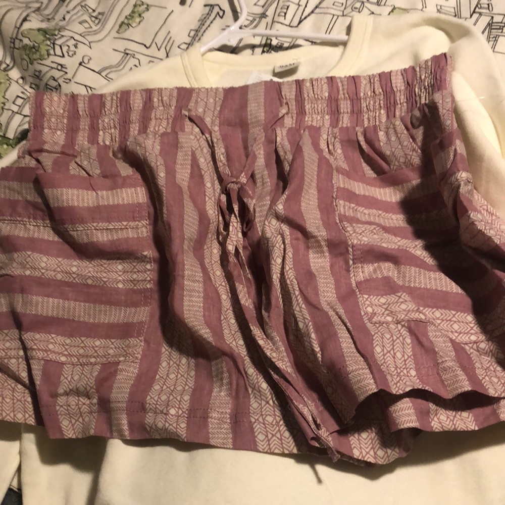 Cute baggy shorts, relaxed fit!